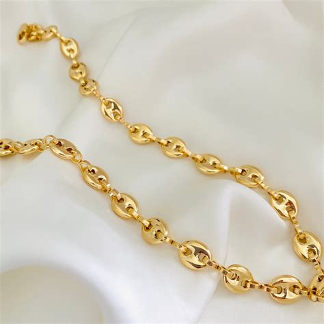 18k gold gucci chain|Gucci link chain images.